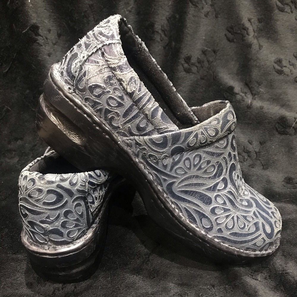 b.ø.c clogs